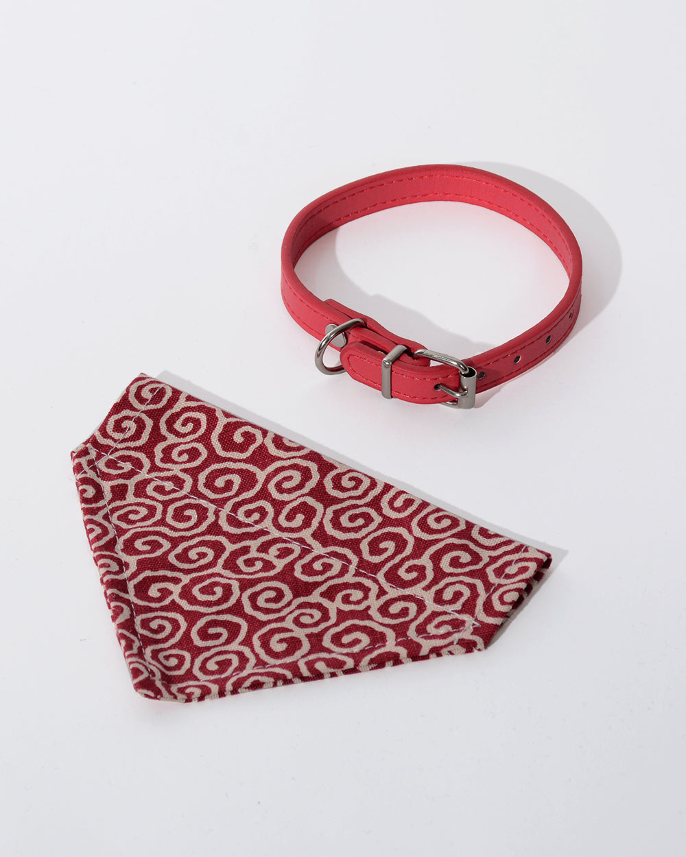 Reversible Dog Bandana with Collar - Red Mist